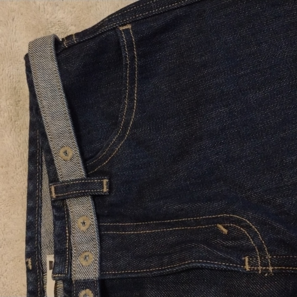 Levi's Jeans - Picture 10 of 16
